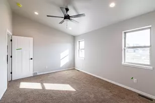 1918 Arches Dr, Holmen, WI 54636 - Photo 9