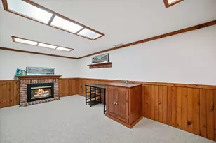 N87W18225 Queensway -, Menomonee Falls, WI 53051 - Photo 25