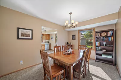 N87W18225  Queensway -, Menomonee Falls, WI 53051 - Photo 19