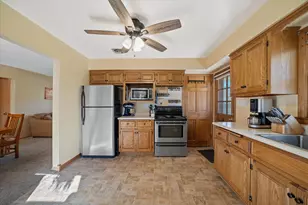 N87W18225 Queensway -, Menomonee Falls, WI 53051 - Photo 23