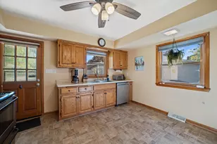 N87W18225 Queensway -, Menomonee Falls, WI 53051 - Photo 21