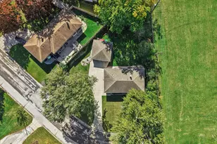 N87W18225 Queensway -, Menomonee Falls, WI 53051 - Photo 5