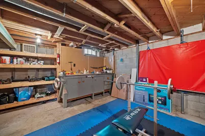 N87W18225  Queensway -, Menomonee Falls, WI 53051 - Photo 27