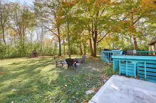 11031 W Ruby Ave, Wauwatosa, WI 53225 - Photo 5