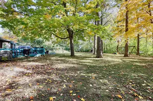 11031 W Ruby Ave, Wauwatosa, WI 53225 - Photo 9