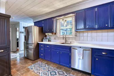 11031 W Ruby Ave, Wauwatosa, WI 53225 - Photo 11