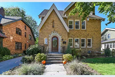 1543 N 60th St, Wauwatosa, WI 53208 - Photo 5