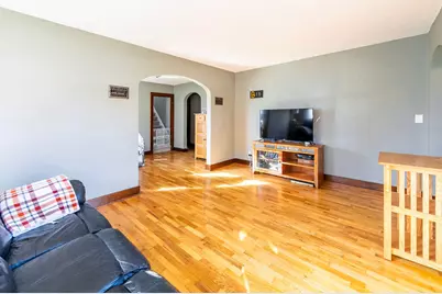 2427  Loomis St, La Crosse, WI 54603 - Photo 5