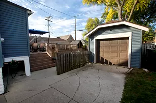 122 E Norwich St, Milwaukee, WI 53207 - Photo 37