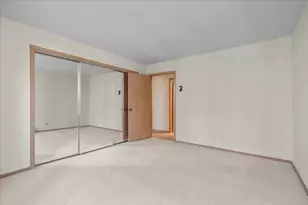 1610 N Prospect Ave, Milwaukee, WI 53202 - Photo 21