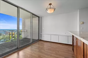 1610 N Prospect Ave, Milwaukee, WI 53202 - Photo 5