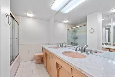 1610 N Prospect Ave #506, Milwaukee, WI 53202 - Photo 13