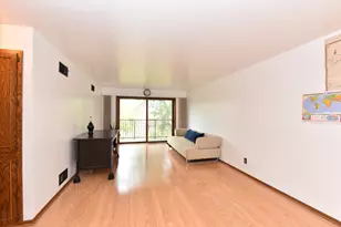 3239 S 58th St, Milwaukee, WI 53219 - Photo 5