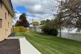 3239 S 58th St, Milwaukee, WI 53219 - Photo 23