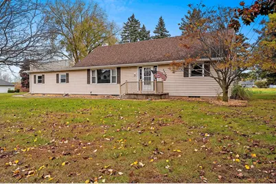 3608  Menasha Ave, Manitowoc, WI 54220 - Photo 3