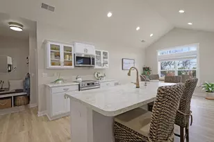 1335 Lynx Ln, Manitowoc, WI 54220 - Photo 7