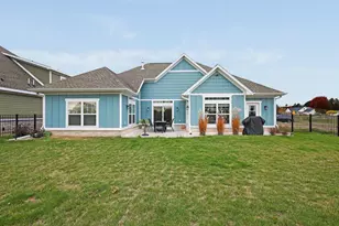 1335 Lynx Ln, Manitowoc, WI 54220 - Photo 31