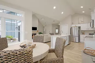 1335 Lynx Ln, Manitowoc, WI 54220 - Photo 9