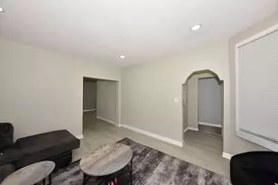 2166 S 6th St, Milwaukee, WI 53215 - Photo 21