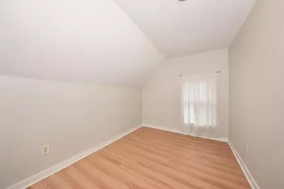 2166 S 6th St, Milwaukee, WI 53215 - Photo 7