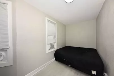 2166 S 6th St, Milwaukee, WI 53215 - Photo 17