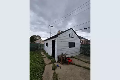 4757 N 18th St, Milwaukee, WI 53209 - Photo 13