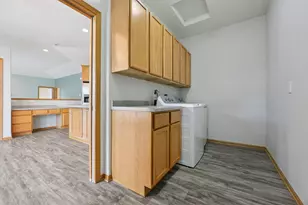 117 Pheasant Run, Johnson Creek, WI 53038 - Photo 13