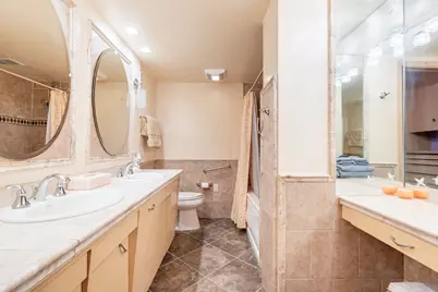 1610 N Prospect Ave #903, Milwaukee, WI 53202 - Photo 13