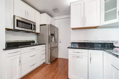 1610 N Prospect Ave #903, Milwaukee, WI 53202 - Photo 7