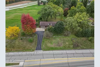 S31W26111  Sunset Dr, Waukesha, WI 53189 - Photo 29