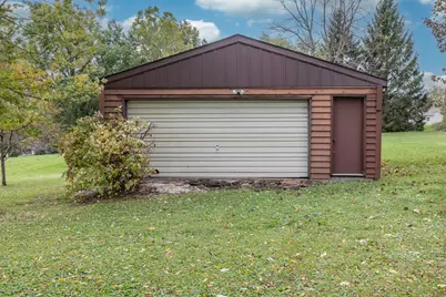S31W26111  Sunset Dr, Waukesha, WI 53189 - Photo 17