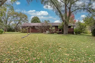 S31W26111 Sunset Dr, Waukesha, WI 53189 - Photo 23