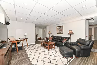 317  Trailview Xing #15, Racine, WI 53185 - Photo 33