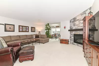 317  Trailview Xing #15, Racine, WI 53185 - Photo 11