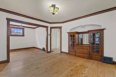 817 E Otjen St, Milwaukee, WI 53207 - Photo 11