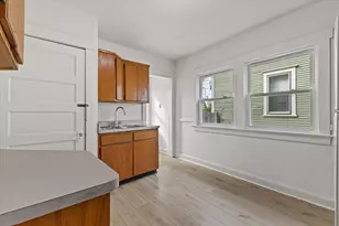 817 E Otjen St, Milwaukee, WI 53207 - Photo 15