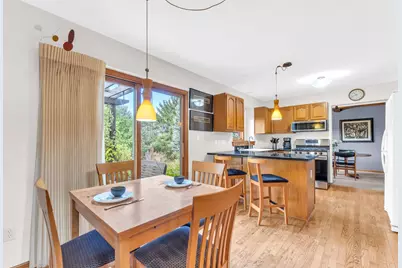 2520  Amber Ln, Racine, WI 53406 - Photo 5