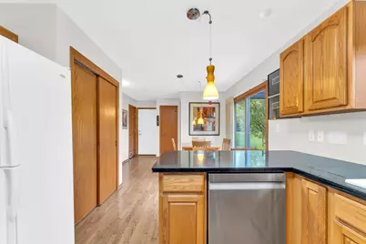 2520  Amber Ln, Racine, WI 53406 - Photo 13