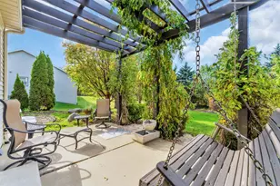 2520 Amber Ln, Racine, WI 53406 - Photo 29