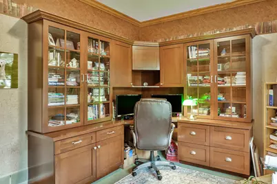 8505 S 68th St, Franklin, WI 53132 - Photo 15