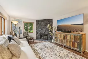 N76W14595 North Point Ct, Menomonee Falls, WI 53051 - Photo 5