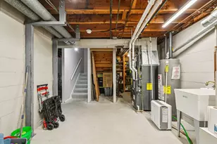 N76W14595 North Point Ct, Menomonee Falls, WI 53051 - Photo 27