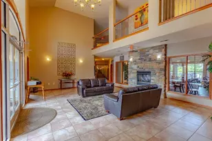 230 Hilldale Dr, Hartford, WI 53027 - Photo 21