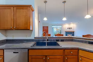 230 Hilldale Dr, Hartford, WI 53027 - Photo 11