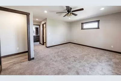 1957  Golden Gate Way, Holmen, WI 54636 - Photo 15