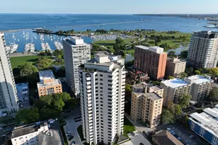 1633 N Prospect Ave, Milwaukee, WI 53202 - Photo 1