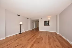 1633 N Prospect Ave, Milwaukee, WI 53202 - Photo 7