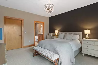 1550 E Royall Pl #505, Milwaukee, WI 53202 - Photo 17