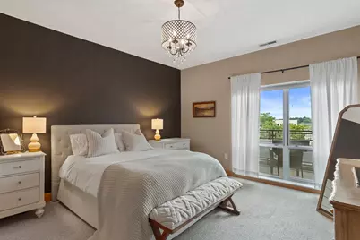 1550 E Royall Pl #505, Milwaukee, WI 53202 - Photo 15