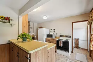 1343 Hillside Dr, Waukesha, WI 53186 - Photo 19